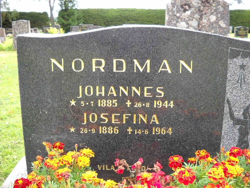 Grave number: 3 MB 09 74-75