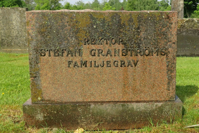 Grave number: 01 J   158, 159
