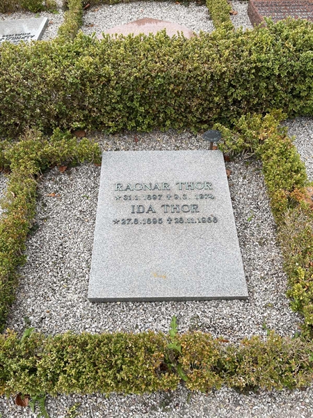 Grave number: VK II:u    36