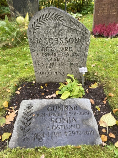 Grave number: 1 H    45