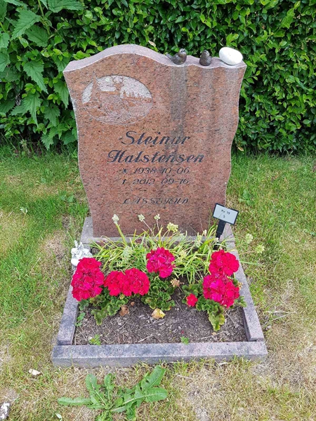 Grave number: kö 02 19     5