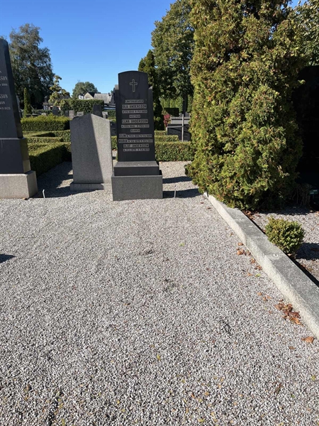 Grave number: VK III   138