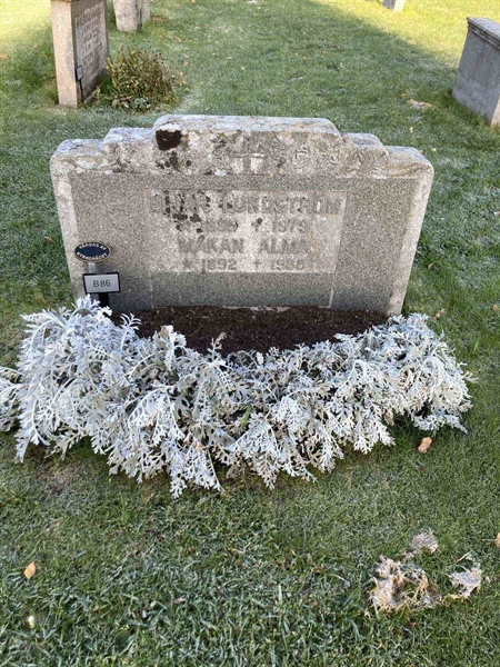 Grave number: 1 NB    86