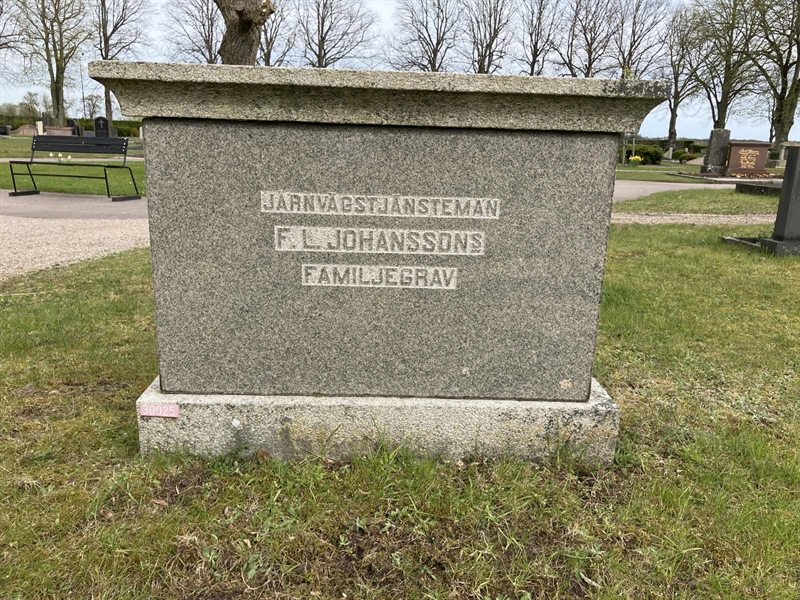 Grave number: NÅ 30    91, 92, 93