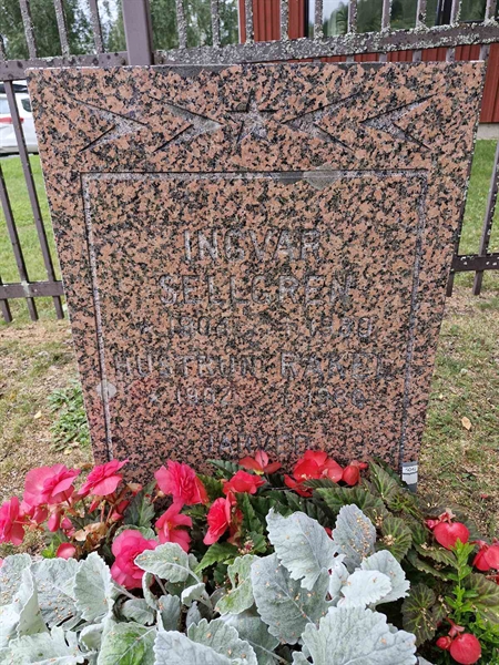 Grave number: AK D  5042-5043