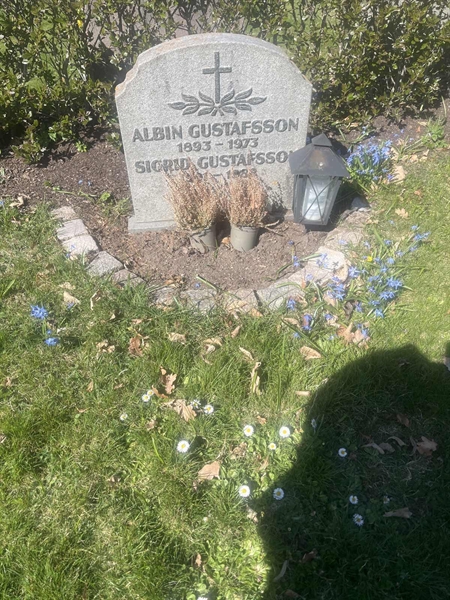 Grave number: 1 3 F1 309