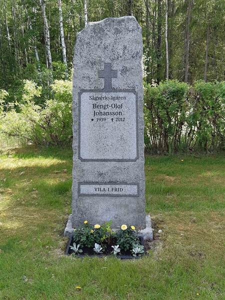 Grave number: JÄ 04    87