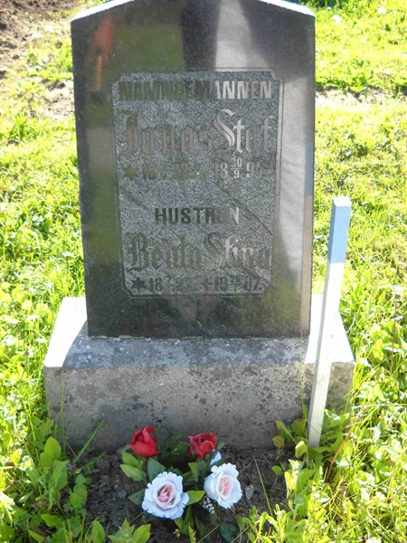 Grave number: 1 GC 11    112