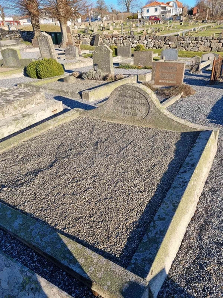 Grave number: TG 005 0722, 0723
