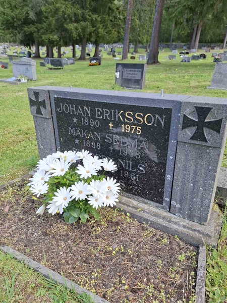 Grave number: 001 2   578