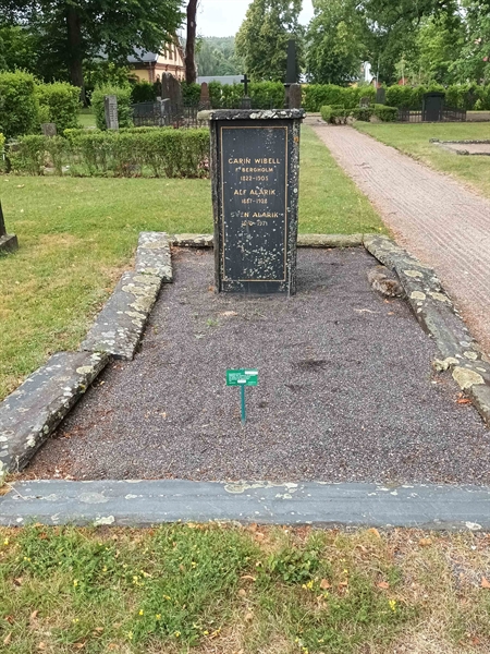 Grave number: SÖ 05   108