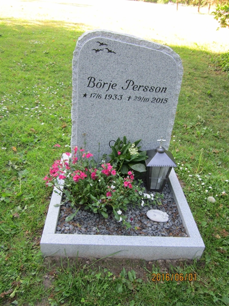 Grave number: 1 3 U3    76