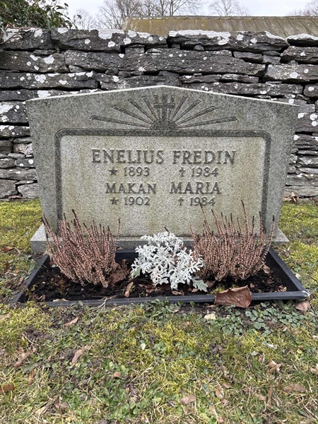 Grave number: G A 19, 20