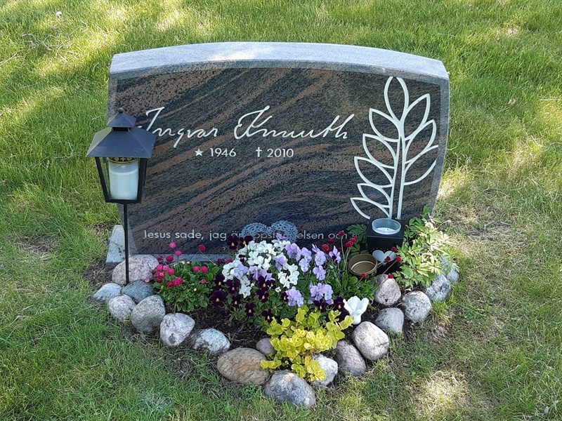 Grave number: KA 20  1280