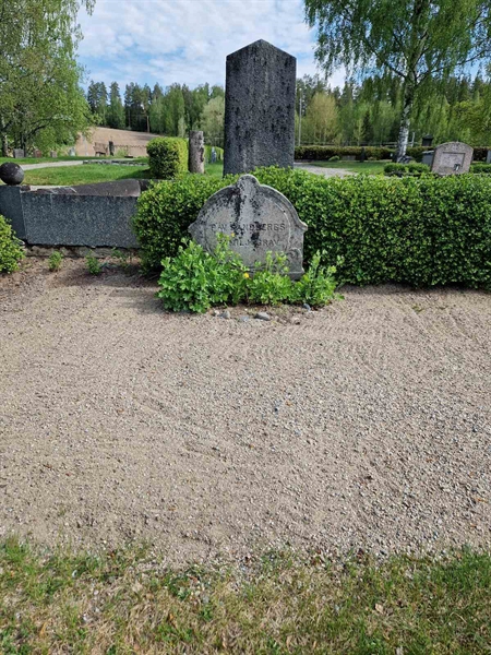 Grave number: 502 07 653-656