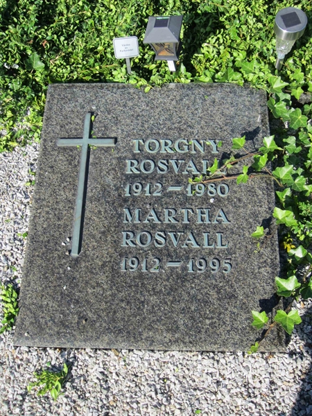 Grave number: BO 03    18