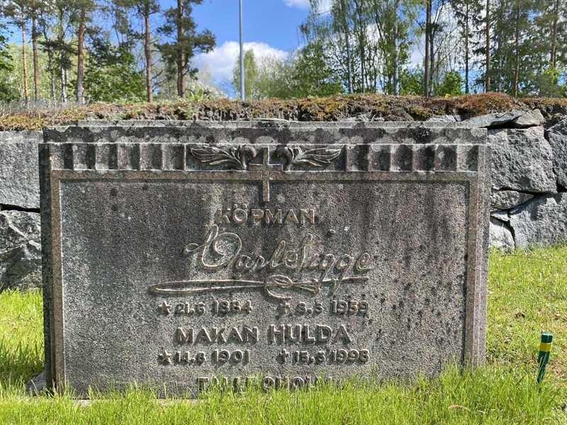 Hautatunnus: 1 05 18, 19