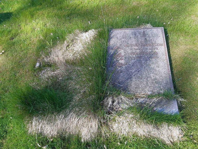 Grave number: KA 09     7-8