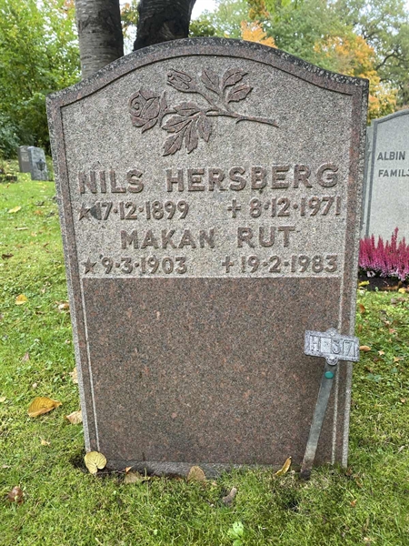 Grave number: 1 H    37