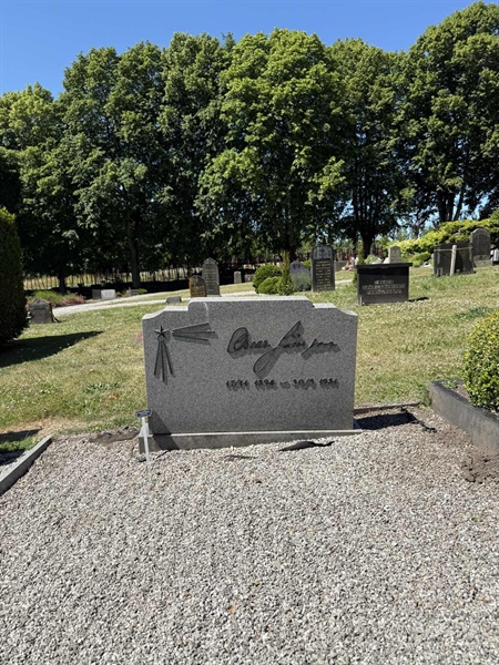 Grave number: TR 3 1    43B