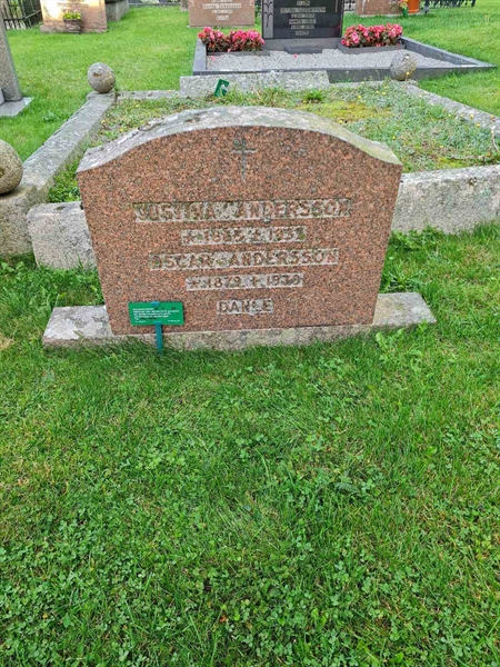 Grave number: KG 10   869
