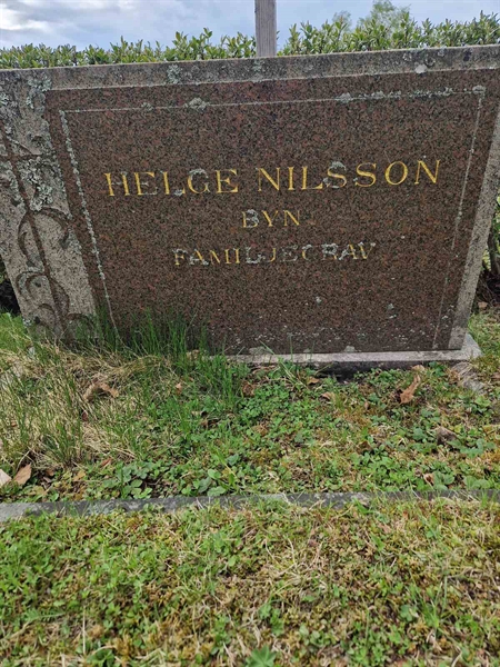 Grave number: 501 10 1566-1568