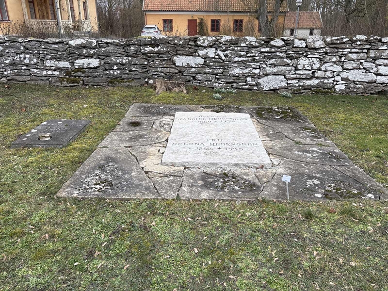 Grave number: G E 1