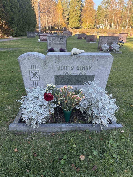 Hautatunnus: R 4   222-224