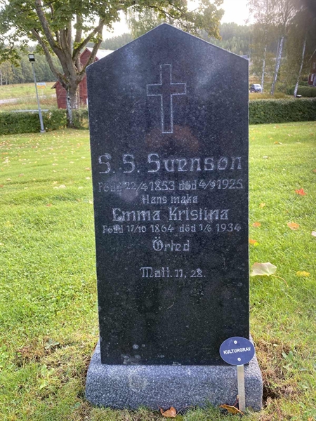 Grave number: 03 B   104-105