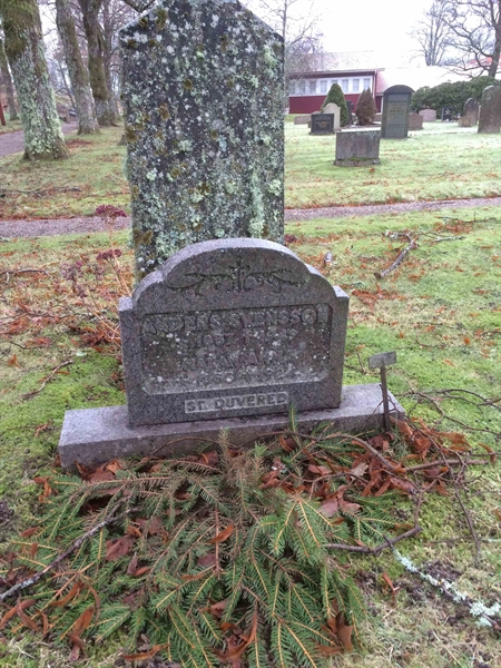 Grave number: Ma N 1   125, 126