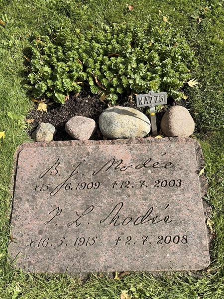Grave number: 1 NA   773