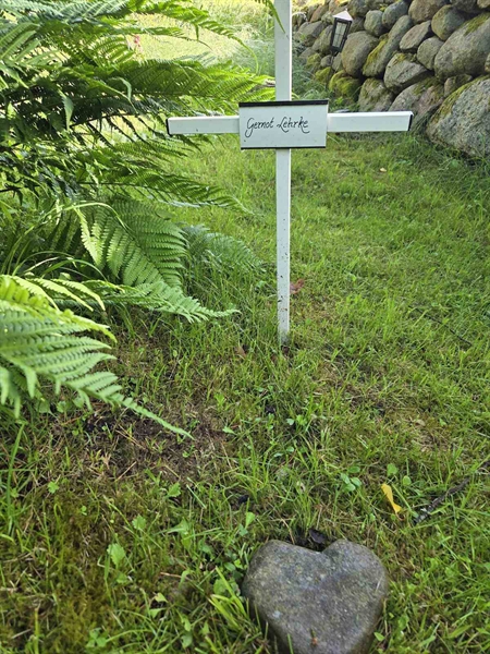 Grave number: RA 001 UG009