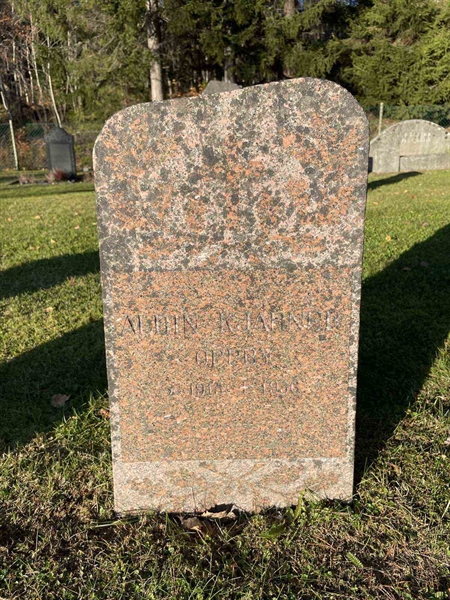 Grave number: R 2    46-E