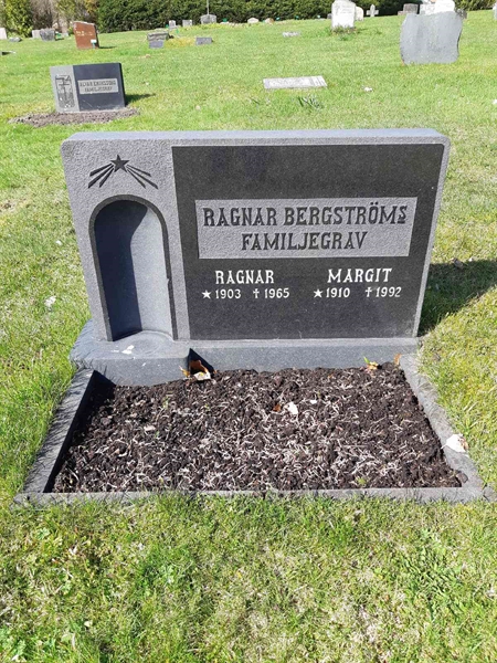 Grave number: 2 I   111-112