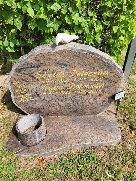 Grave number: Jä 07   264-265