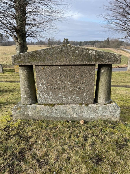 Grave number: HA B    55, 56, 57