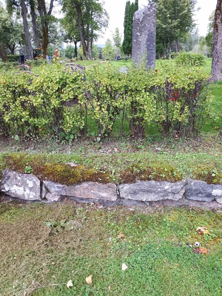 Gravnummer: NK F A    27