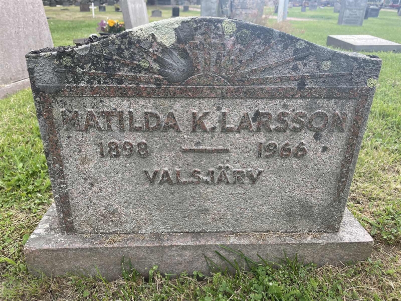 Grave number: 001 1 5  6638