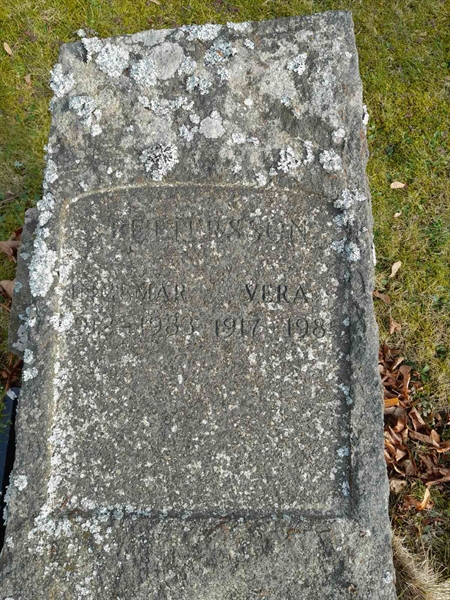 Grave number: 1 E   395-396