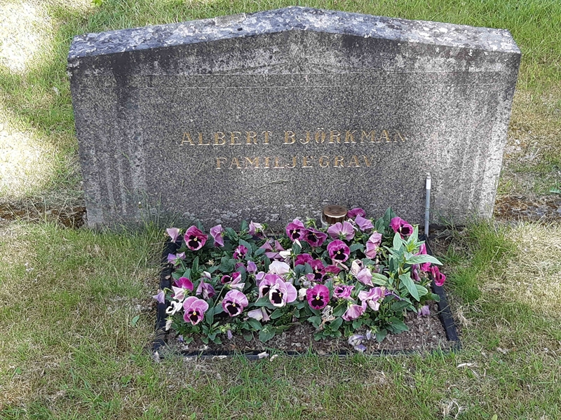 Grave number: JÄ 02    31