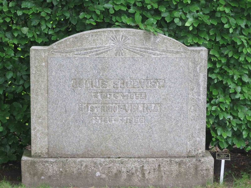 Grave number: HÖB 42    10