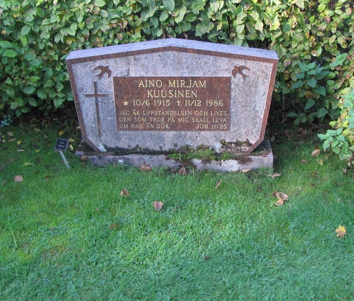 Grave number: HN BJÖRK   161, 162