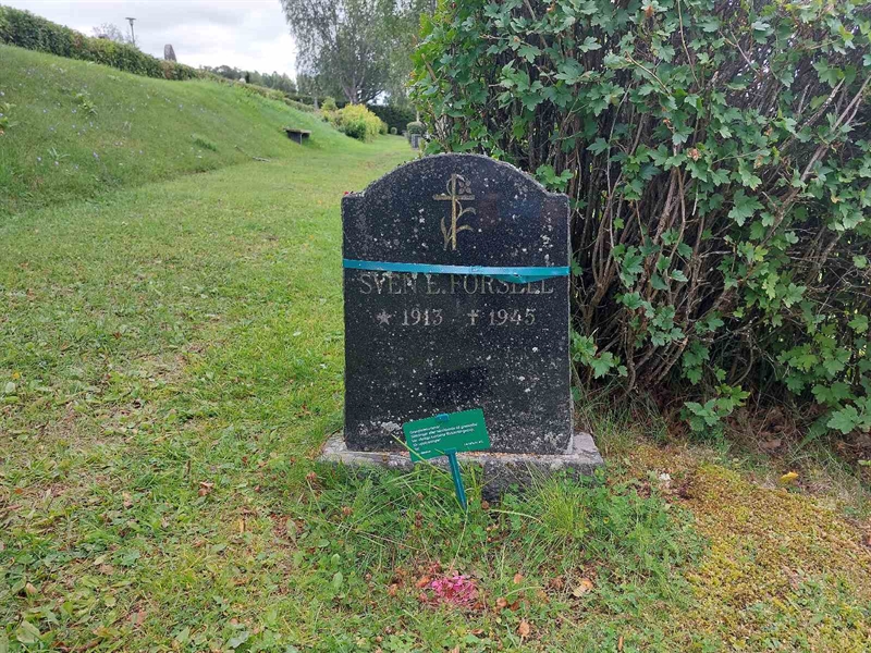 Grave number: K K    22