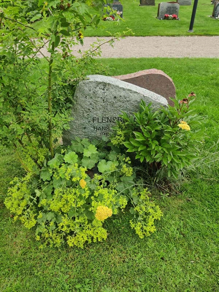 Grave number: VK K   337, 338