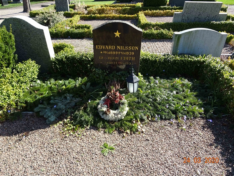 Grave number: NK 2 CF    14, 15