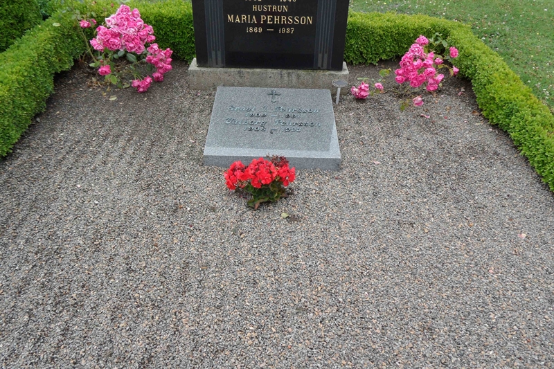 Grave number: ÖK 5    10