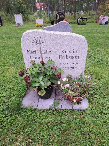 Grave number: 2 Q  2748