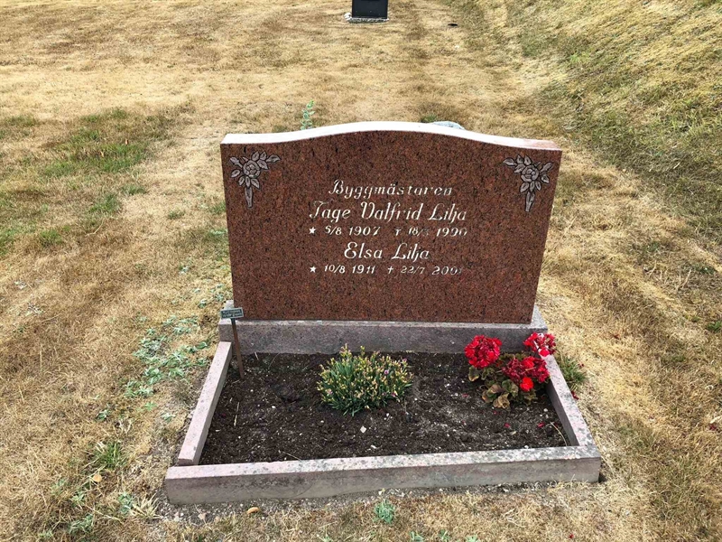 Grave number: Ko 06    17, 18
