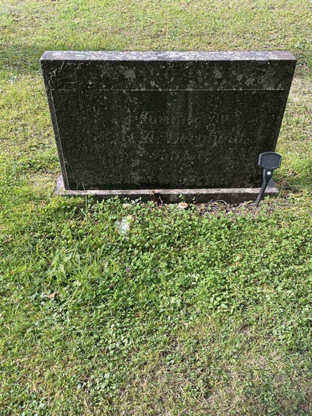 Grave number: 4   216
