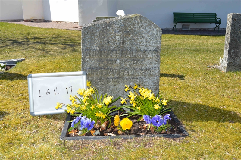 Grave number: LG V    17